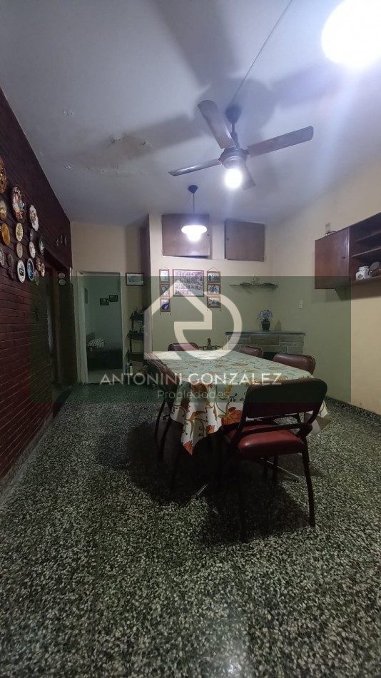 VENTA CASA + DEPARTAMENTO ITUZAINGO NORTE