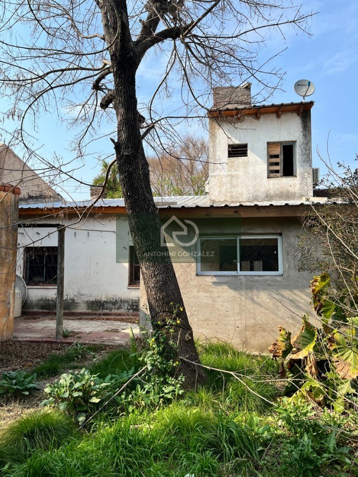 CASA EN VENTA EN ITUZAINGO NORTE A REFACCIONAR