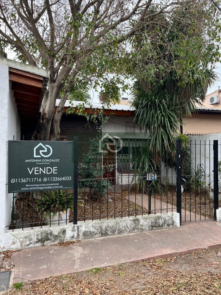 CASA EN VENTA EN ITUZAINGO NORTE A REFACCIONAR