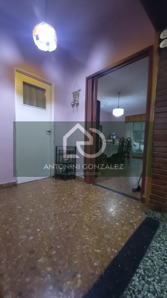 VENTA CASA + DEPARTAMENTO ITUZAINGO NORTE