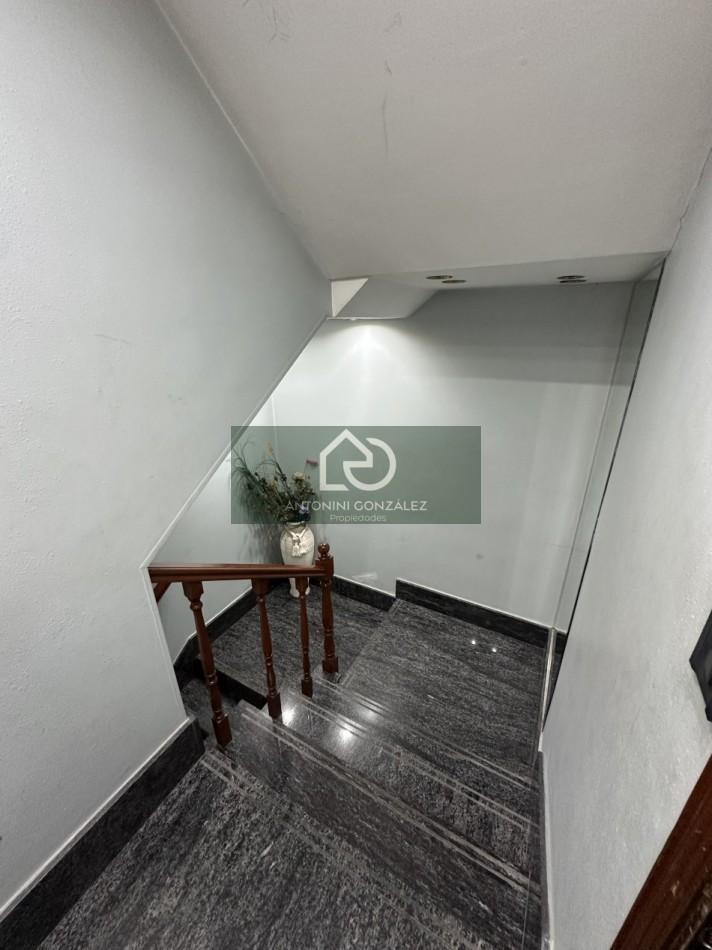 Venta casa 5 ambientes.