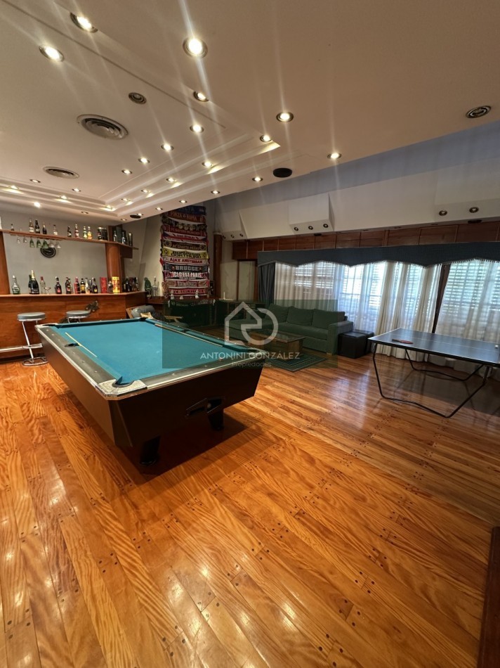 Venta casa 5 ambientes.