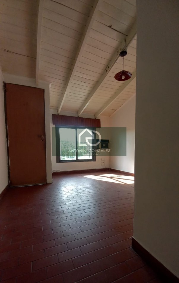 VENTA PH 3 AMBIENTES EN MORON A REFACCIONAR