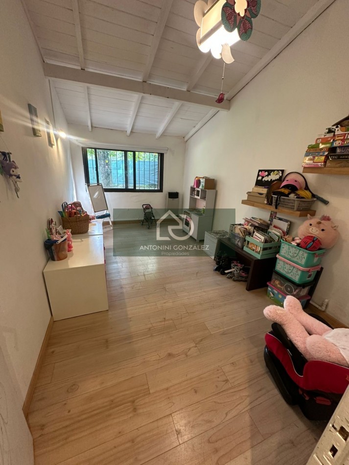 Casa 6 Ambientes en Planta Baja - Parque Leloir | Totalmente Reciclada