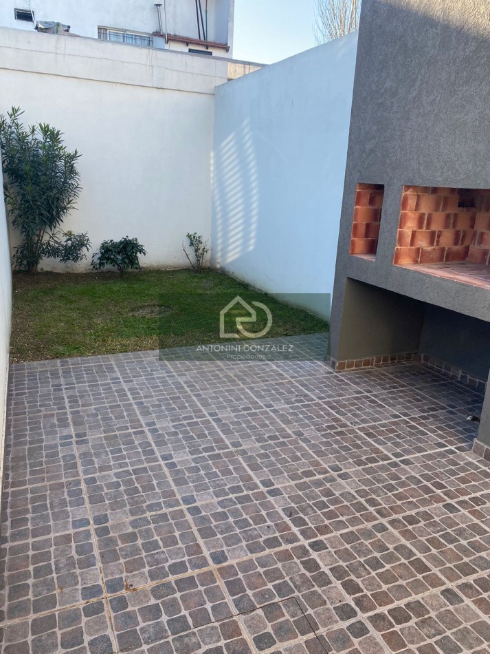 DUPLEX EN VENTA ITUZAINGO NORTE