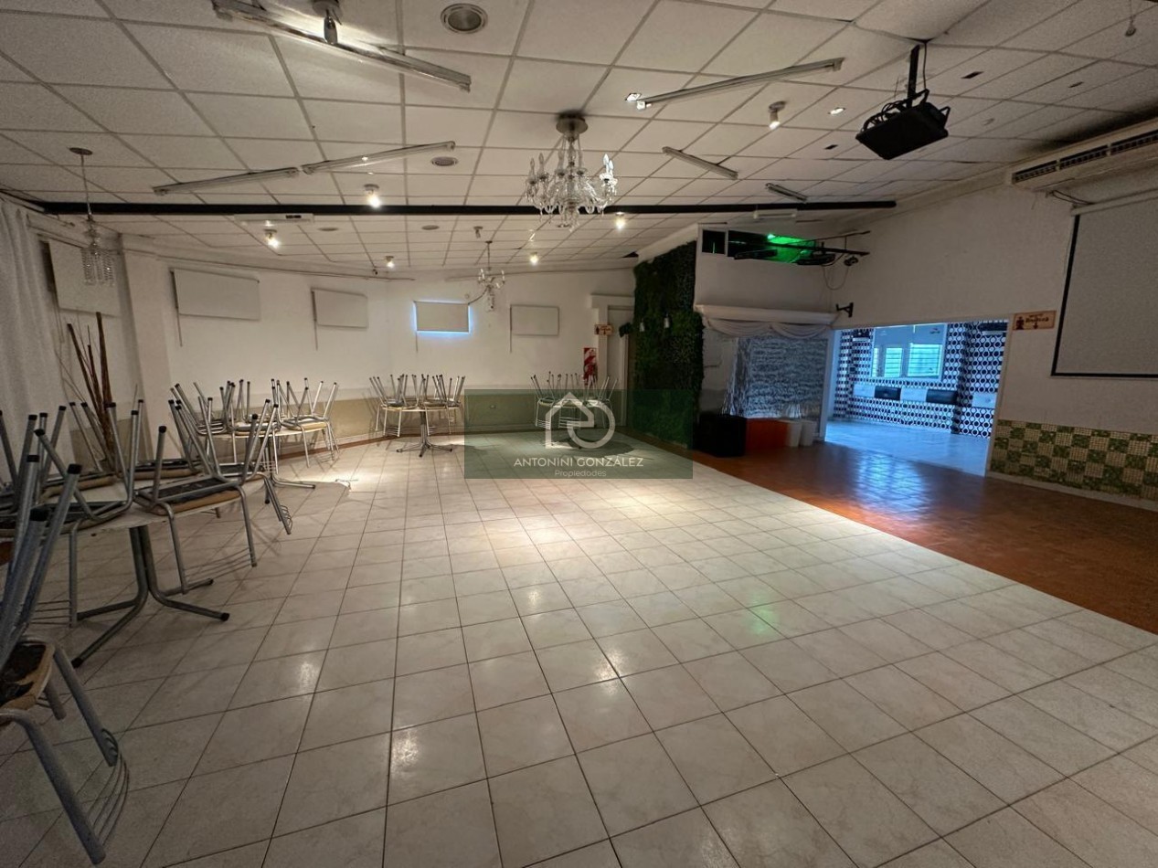 Local para Eventos Oficinas o Deposito en Ituzaingo Norte | 180m² | Equipado