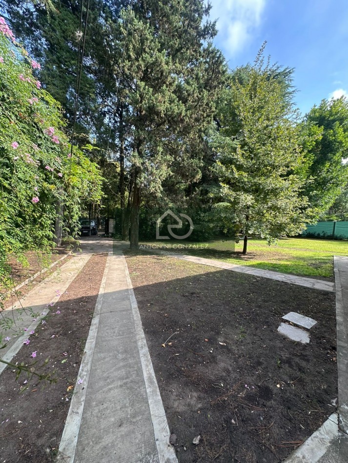 Casa 6 Ambientes en Planta Baja - Parque Leloir | Totalmente Reciclada