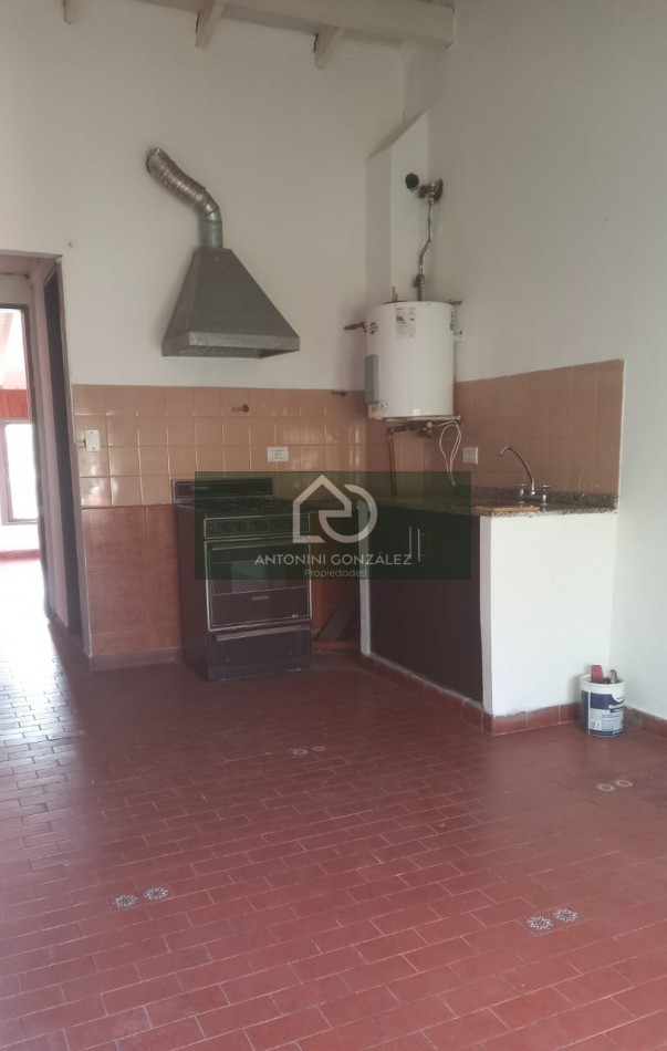 VENTA PH 3 AMBIENTES EN MORON A REFACCIONAR