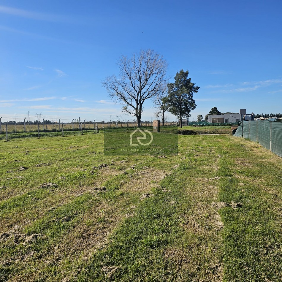 Lote en country San Simon