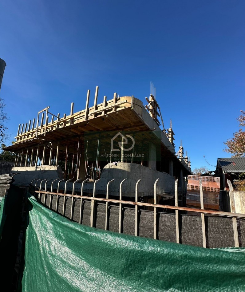 DEPARTAMENTOS 2  AMBIENTES EN ITUZAINGO NORTE