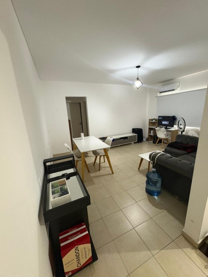 2 Ambientes en alquiler en el Corazon Moreno Sur