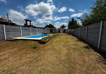 Venta de lote con quincho y monoambiente.