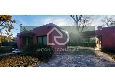 VENTA DE CASA EN BARRIO CERRADO VILLA ANGELA (RODRIGUEZ)