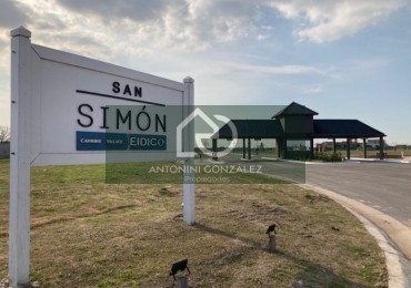 Lote en country San Simon