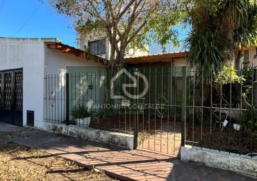 CASA EN VENTA EN ITUZAINGO NORTE A REFACCIONAR