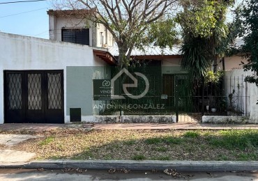 CASA EN VENTA EN ITUZAINGO NORTE A REFACCIONAR