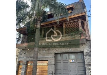 Venta casa 5 ambientes. 